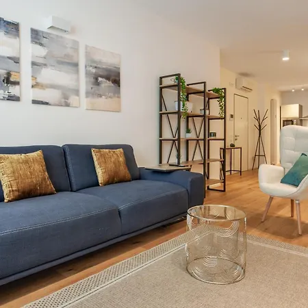 Apartment Charming Home-duomotv Treviso