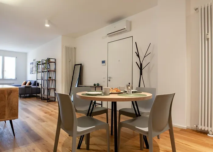 Apartment Charming Home-duomotv